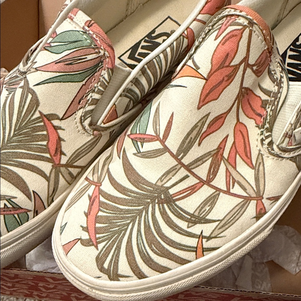 Vans Red and Brown Classic Slip-On Box - Picture 6 of 6